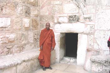 2004 November near historical olive tree in Isreal.jpg